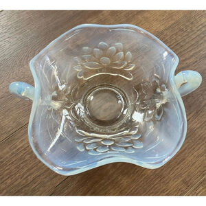 Fenton white opalescent waterlily & cattails dish
